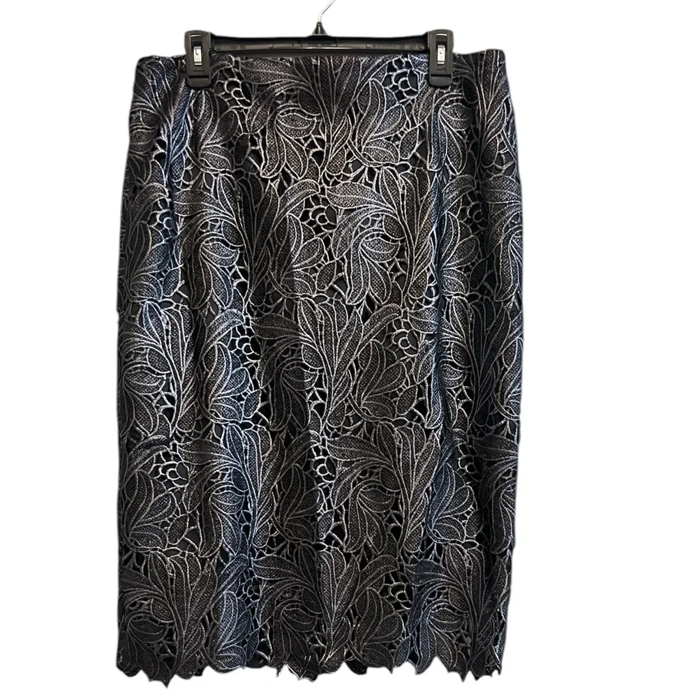 White House Black Market Dark Gray Lace Pencil Skirt Size 14 - Picture 2 of 9